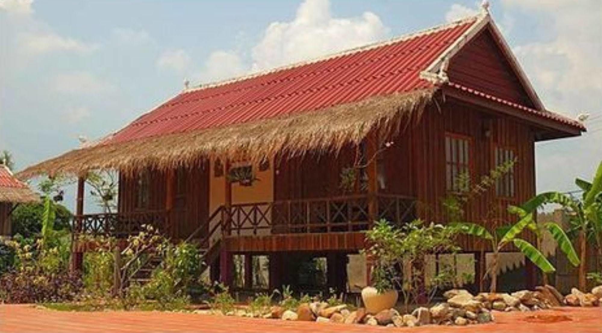 The Moon Kampot Boutique Hotel Kültér fotó